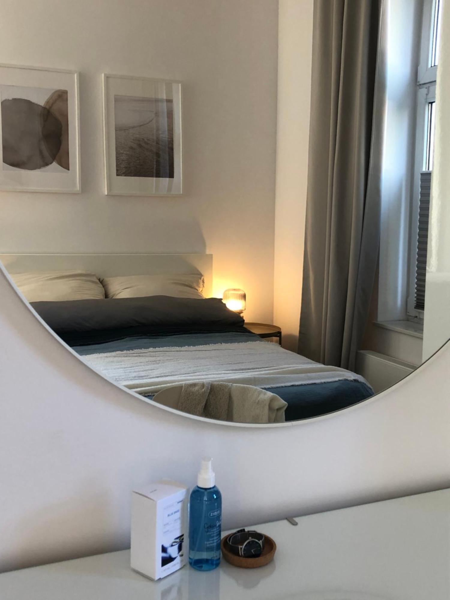 Port 13-a Apartment *